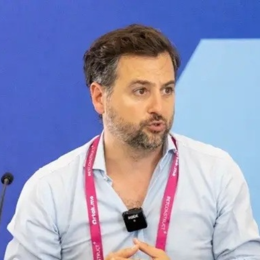 Sebastien Risse - Move Up Media