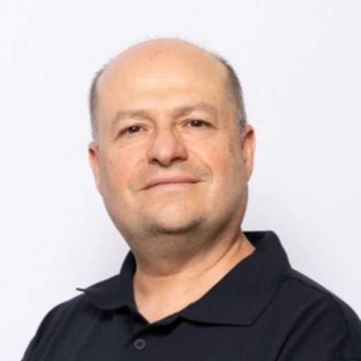 Speaker profile image for Paulo Santos E.