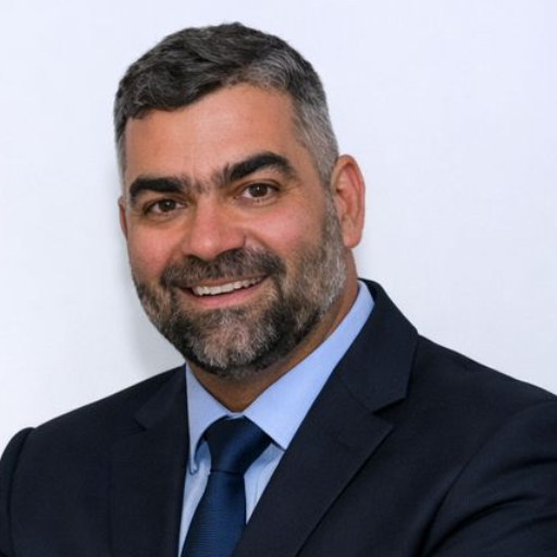 Fl&aacute;vio Maur&iacute;cio