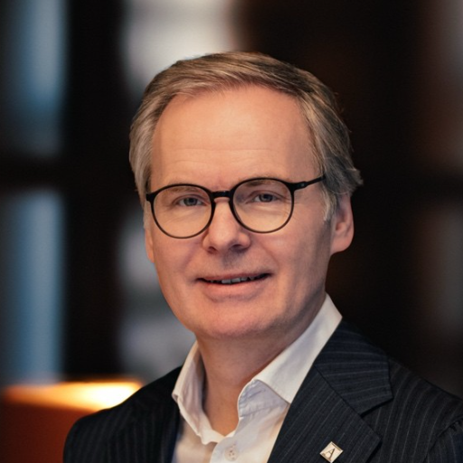 Speaker image for Frank Marrenbach