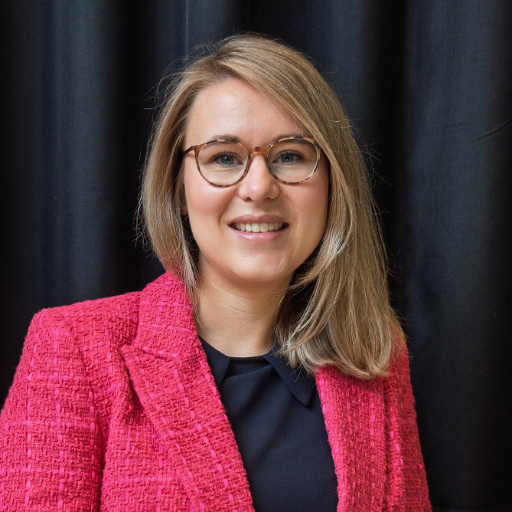 Speaker profile image for Isabell Decker