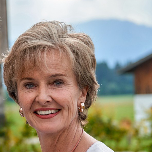 Speaker profile image for Annelise Hummel
