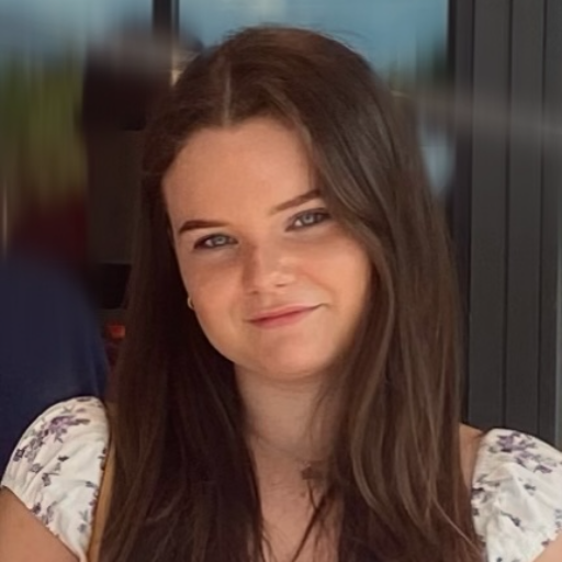 Speaker profile image for Izzy Kelly